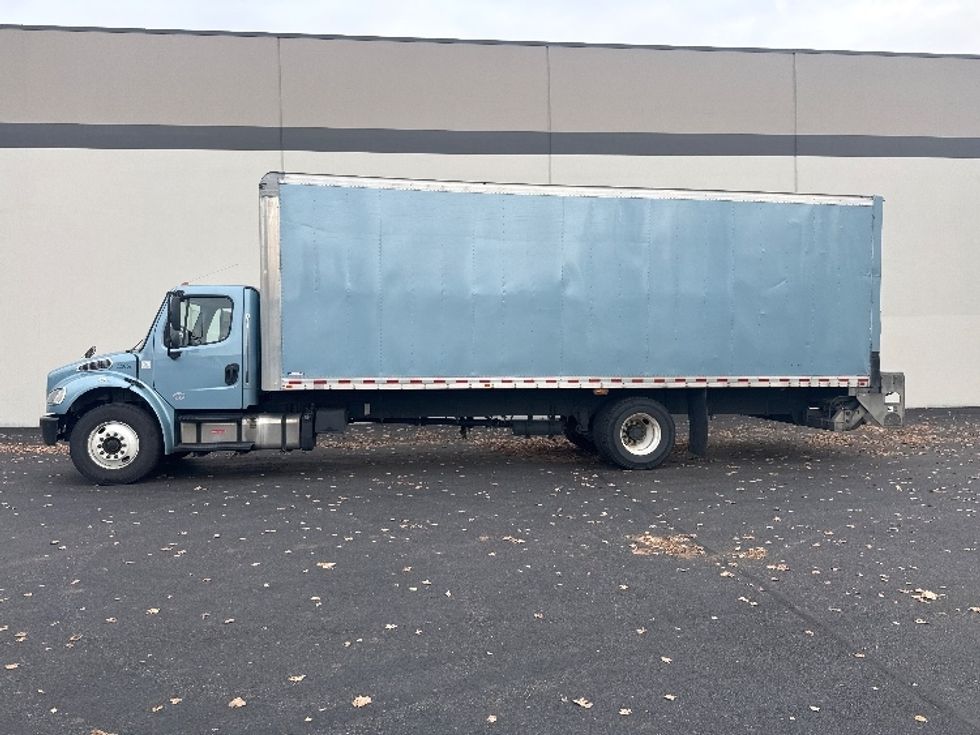 Medium Duty Box Truck-Light and Medium Duty Trucks-Freightliner-2019-M2-Kent-WA-148,017\n\t\tmiles-$ 52,250 - Image 4