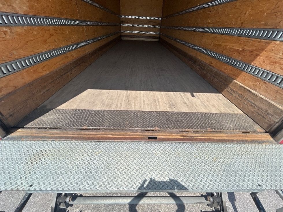 Medium Duty Box Truck-Light and Medium Duty Trucks-Freightliner-2019-M2-Kentwood-MI-118,042\n\t\tmiles-$ 57,750 - Image 10