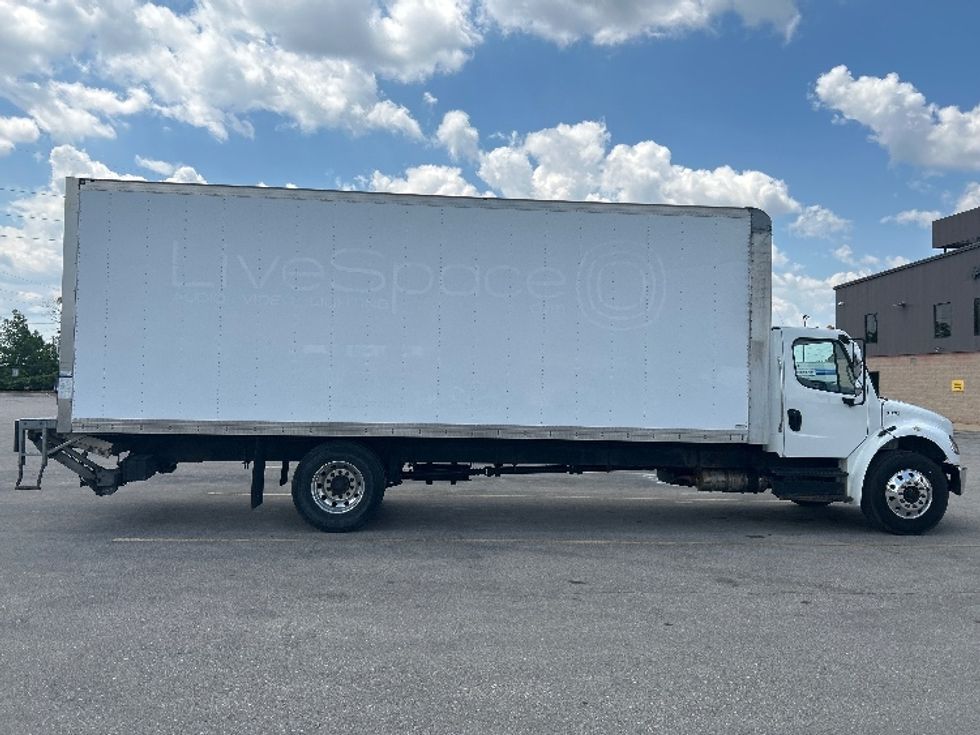 Medium Duty Box Truck-Light and Medium Duty Trucks-Freightliner-2019-M2-Kentwood-MI-118,042\n\t\tmiles-$ 57,750 - Image 15