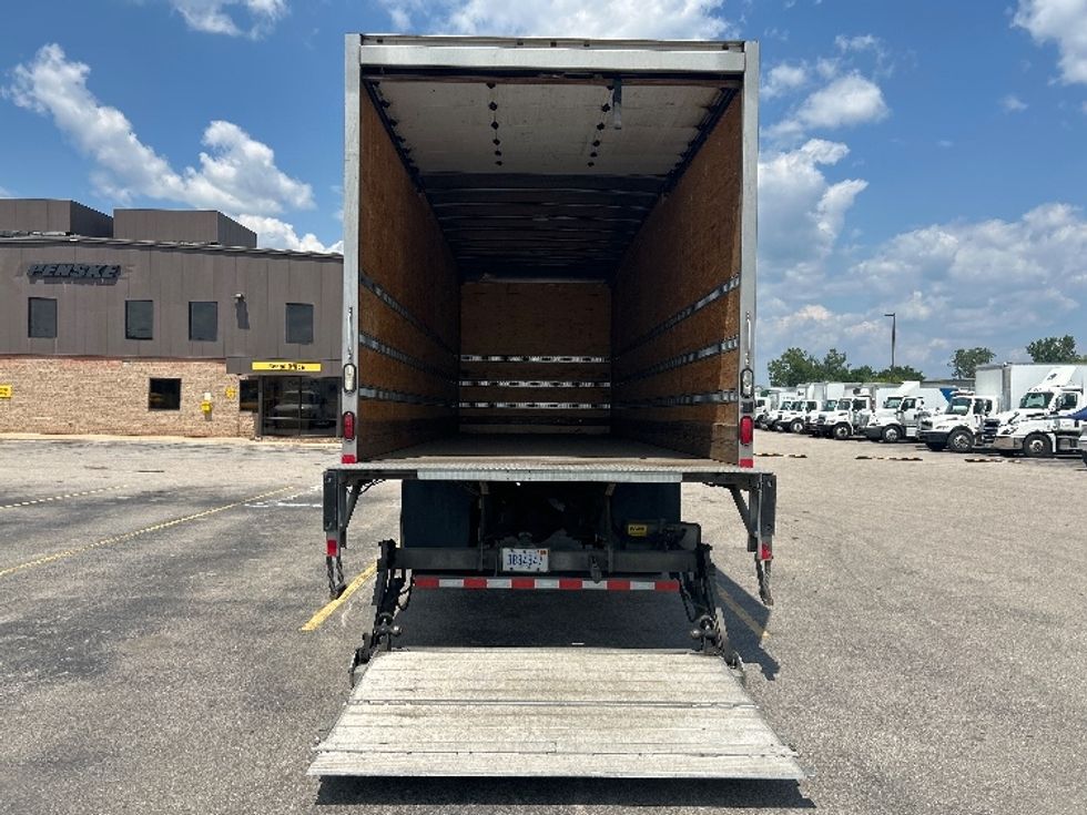 Medium Duty Box Truck-Light and Medium Duty Trucks-Freightliner-2019-M2-Kentwood-MI-118,042\n\t\tmiles-$ 57,750 - Image 9
