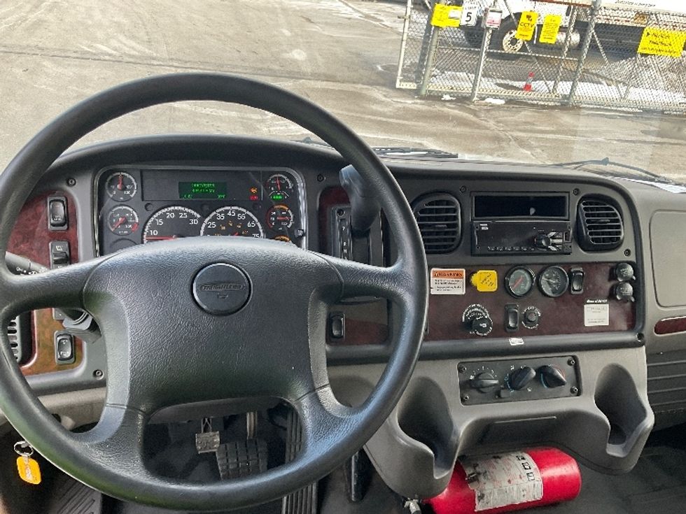 Medium Duty Box Truck-Light and Medium Duty Trucks-Freightliner-2019-M2-King Of Prussia-PA-115,183\n\t\tmiles-$ 57,500 - Image 18