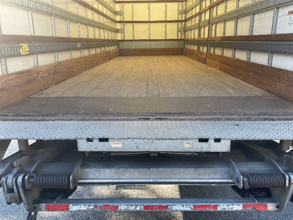 Medium Duty Box Truck-Light and Medium Duty Trucks-Freightliner-2019-M2-King Of Prussia-PA-143,461\n\t\tmiles-$ 53,750 - Image 10