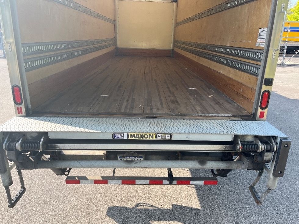 Medium Duty Box Truck-Light and Medium Duty Trucks-Freightliner-2019-M2-King Of Prussia-PA-37,569\n\t\tmiles-$ 68,000 - Image 10