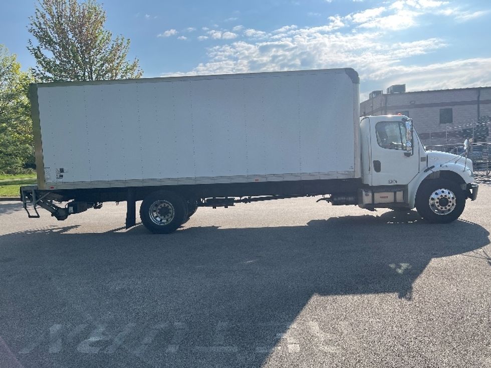 Medium Duty Box Truck-Light and Medium Duty Trucks-Freightliner-2019-M2-King Of Prussia-PA-37,569\n\t\tmiles-$ 68,000 - Image 15