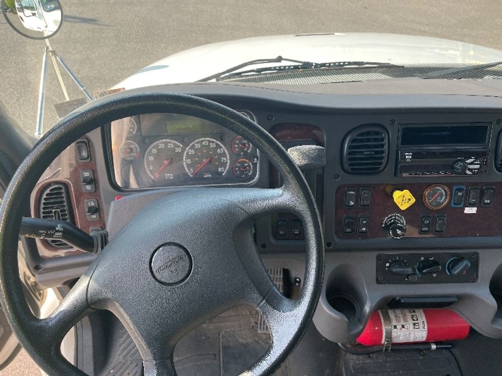 Medium Duty Box Truck-Light and Medium Duty Trucks-Freightliner-2019-M2-King Of Prussia-PA-37,569\n\t\tmiles-$ 68,000 - Image 19