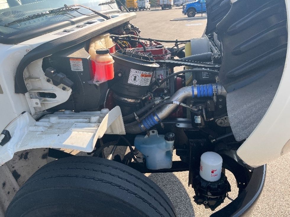 Medium Duty Box Truck-Light and Medium Duty Trucks-Freightliner-2019-M2-King Of Prussia-PA-37,569\n\t\tmiles-$ 68,000 - Image 23
