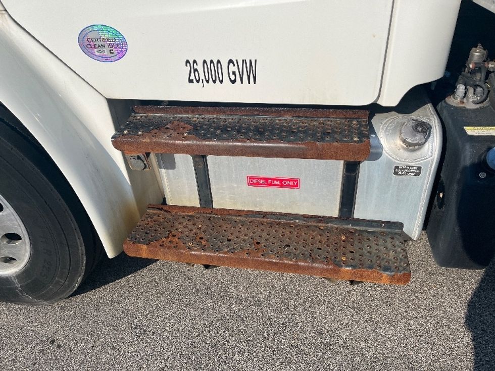 Medium Duty Box Truck-Light and Medium Duty Trucks-Freightliner-2019-M2-King Of Prussia-PA-37,569\n\t\tmiles-$ 68,000 - Image 28