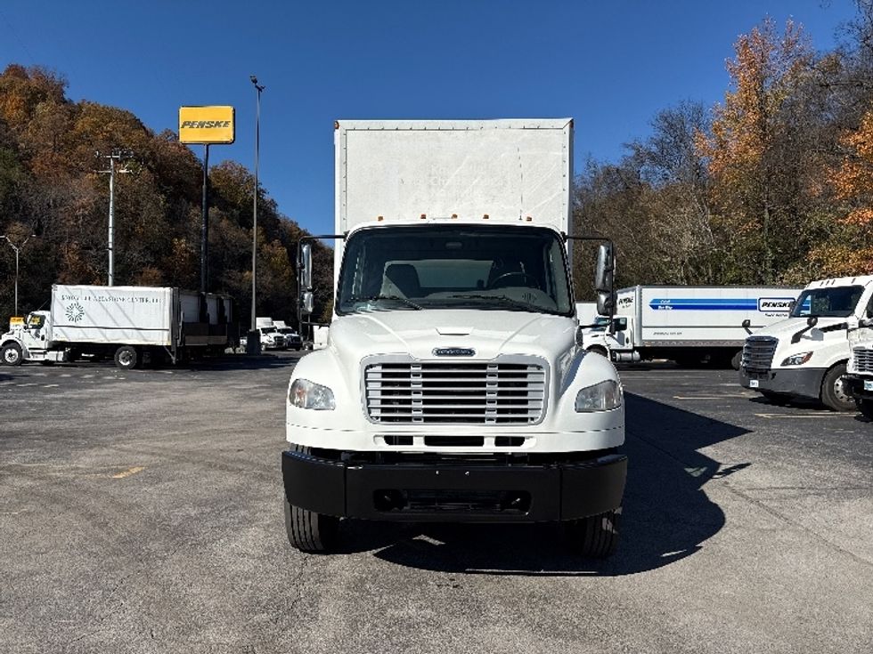 Medium Duty Box Truck-Light and Medium Duty Trucks-Freightliner-2019-M2-Knoxville-TN-319,853\n\t\tmiles-$ 32,750 - Image 2