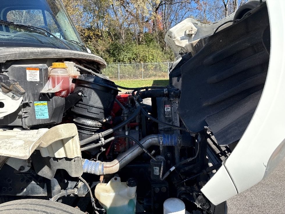 Medium Duty Box Truck-Light and Medium Duty Trucks-Freightliner-2019-M2-Knoxville-TN-319,853\n\t\tmiles-$ 32,750 - Image 22