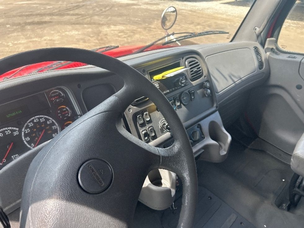 Medium Duty Box Truck-Light and Medium Duty Trucks-Freightliner-2019-M2-La Porte-IN-240,142\n\t\tmiles-$ 24,750 - Image 16