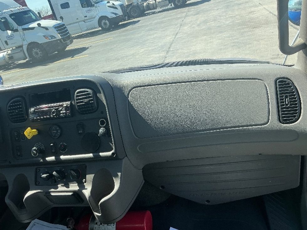 Medium Duty Box Truck-Light and Medium Duty Trucks-Freightliner-2019-M2-La Porte-IN-283,244\n\t\tmiles-$ 35,750 - Image 21