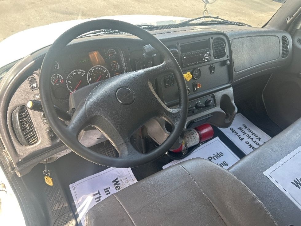 Medium Duty Box Truck-Light and Medium Duty Trucks-Freightliner-2019-M2-Ladson-SC-148,579\n\t\tmiles-$ 52,000 - Image 17