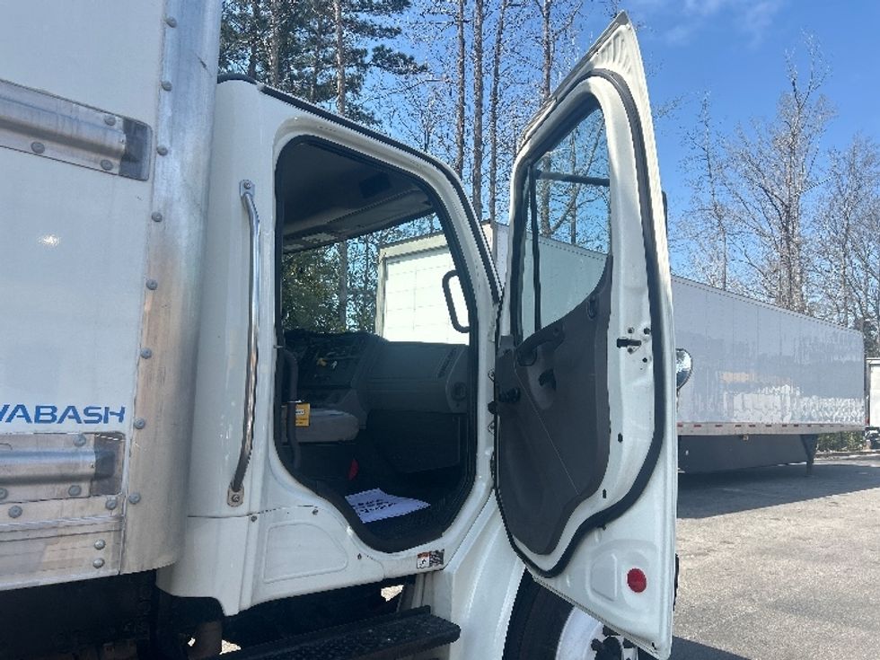 Medium Duty Box Truck-Light and Medium Duty Trucks-Freightliner-2019-M2-Ladson-SC-148,579\n\t\tmiles-$ 52,000 - Image 20