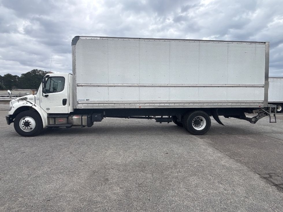 Medium Duty Box Truck-Light and Medium Duty Trucks-Freightliner-2019-M2-Ladson-SC-148,579\n\t\tmiles-$ 52,000 - Image 4