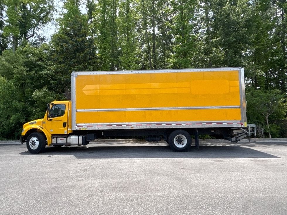 Medium Duty Box Truck-Light and Medium Duty Trucks-Freightliner-2019-M2-Ladson-SC-175,947\n\t\tmiles-$ 44,000 - Image 4