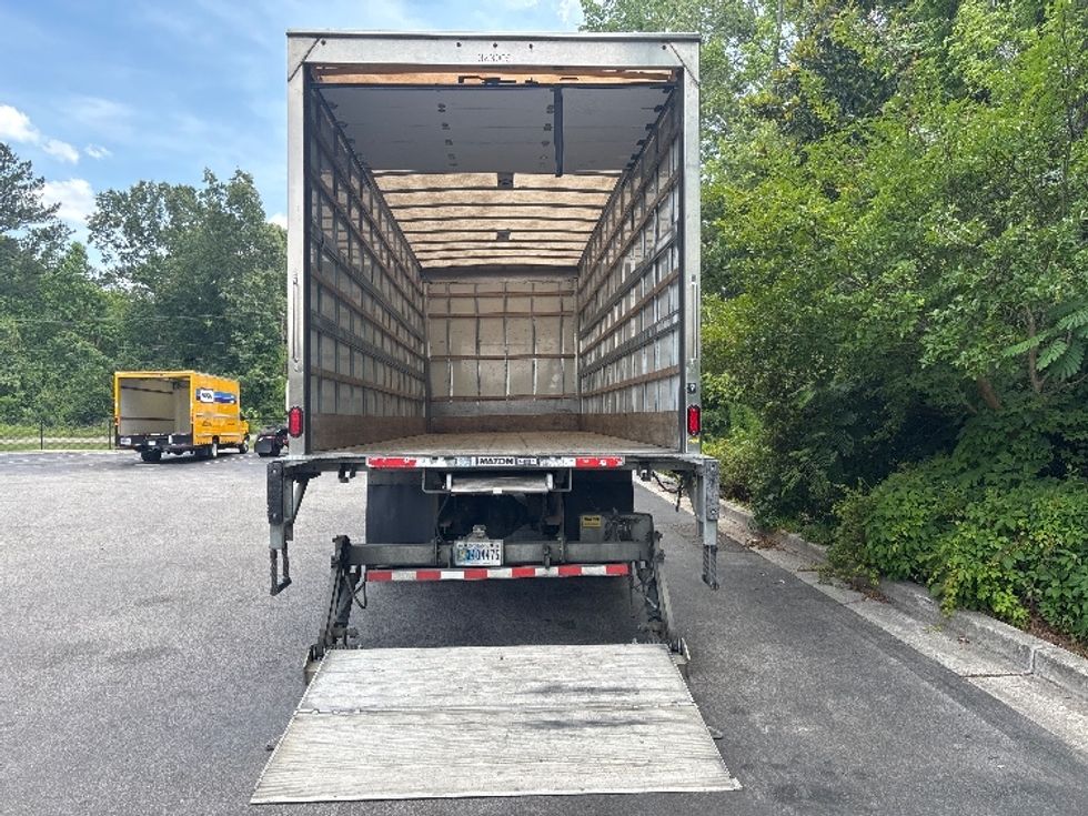 Medium Duty Box Truck-Light and Medium Duty Trucks-Freightliner-2019-M2-Ladson-SC-175,947\n\t\tmiles-$ 44,000 - Image 9