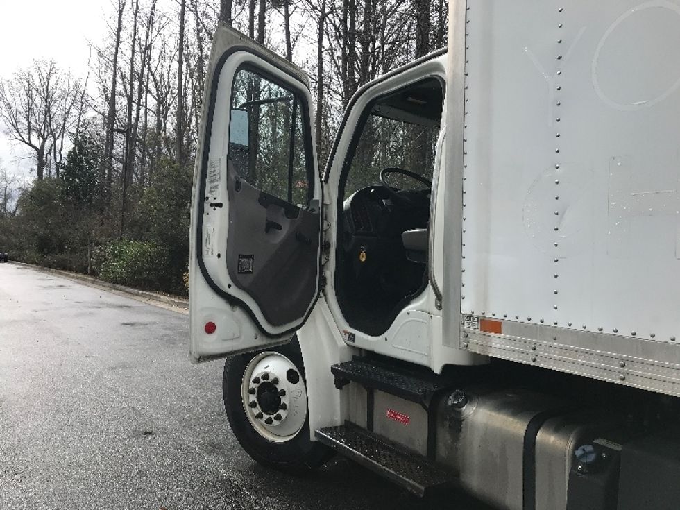 Medium Duty Box Truck-Light and Medium Duty Trucks-Freightliner-2019-M2-Ladson-SC-179,649\n\t\tmiles-$ 46,750 - Image 16