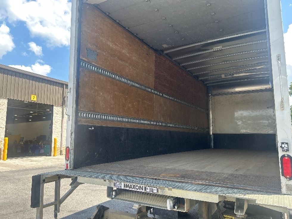 Medium Duty Box Truck-Light and Medium Duty Trucks-Freightliner-2019-M2-Ladson-SC-182,750\n\t\tmiles-$ 54,750 - Image 11