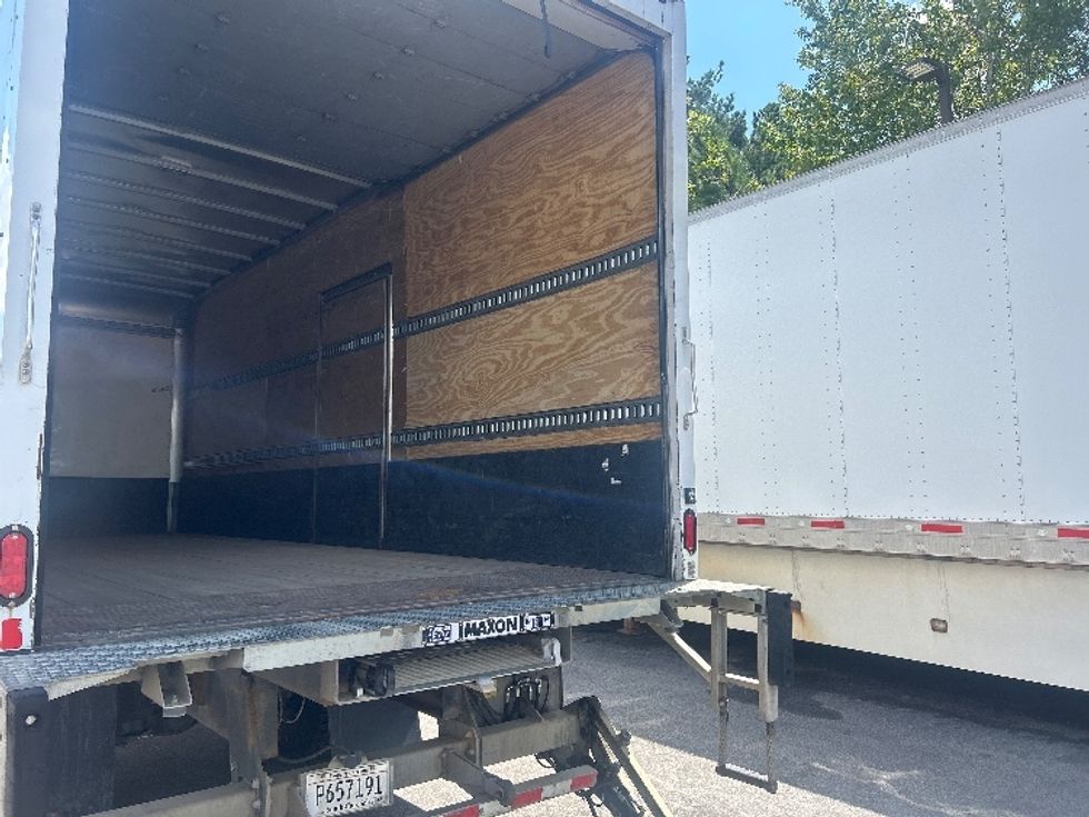 Medium Duty Box Truck-Light and Medium Duty Trucks-Freightliner-2019-M2-Ladson-SC-182,750\n\t\tmiles-$ 54,750 - Image 12