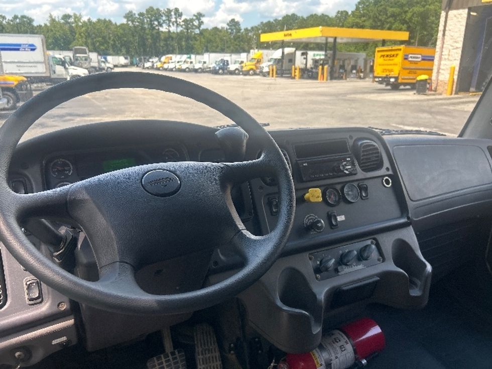 Medium Duty Box Truck-Light and Medium Duty Trucks-Freightliner-2019-M2-Ladson-SC-182,750\n\t\tmiles-$ 54,750 - Image 17
