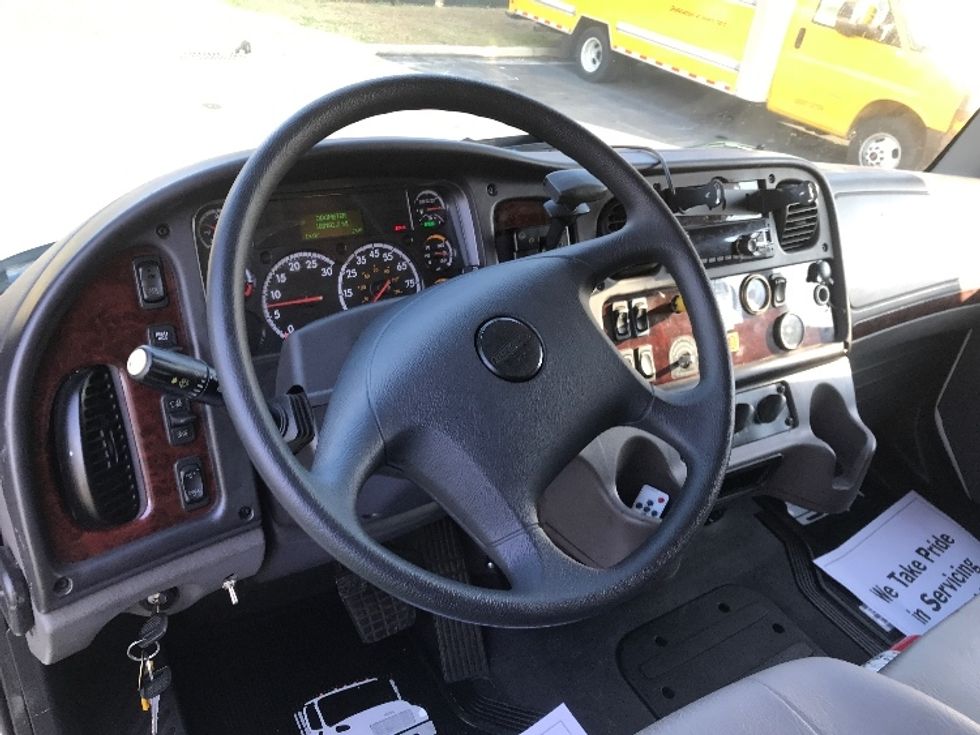 Medium Duty Box Truck-Light and Medium Duty Trucks-Freightliner-2019-M2-Ladson-SC-183,152\n\t\tmiles-$ 48,250 - Image 18