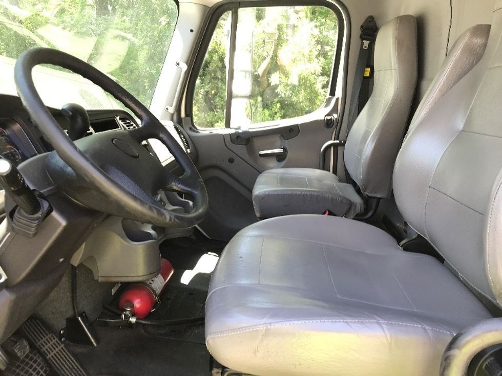Medium Duty Box Truck-Light and Medium Duty Trucks-Freightliner-2019-M2-Ladson-SC-318,320\n\t\tmiles-$ 31,750 - Image 18