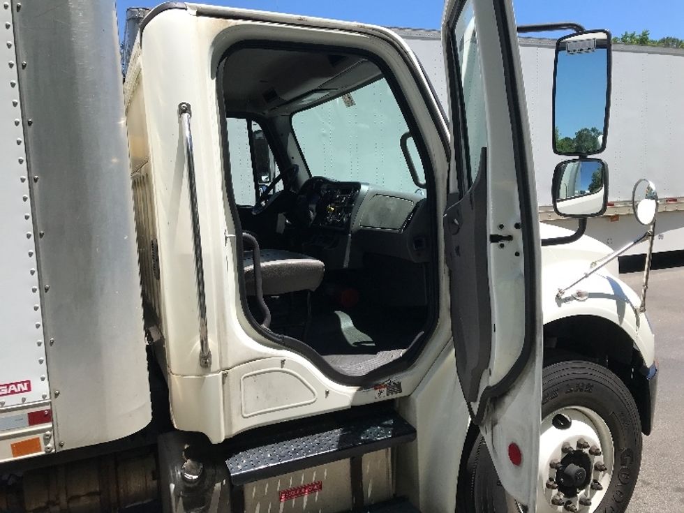 Medium Duty Box Truck-Light and Medium Duty Trucks-Freightliner-2019-M2-Ladson-SC-318,320\n\t\tmiles-$ 31,750 - Image 19