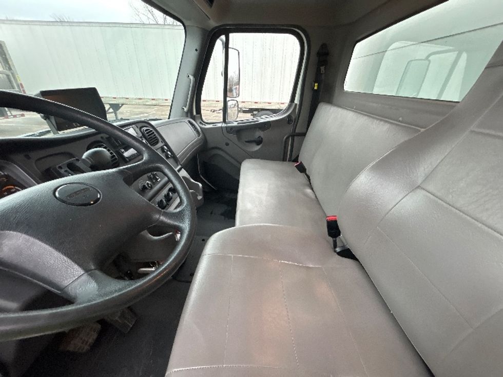 Medium Duty Box Truck-Light and Medium Duty Trucks-Freightliner-2019-M2-Lansing-MI-112,711\n\t\tmiles-$ 57,750 - Image 19
