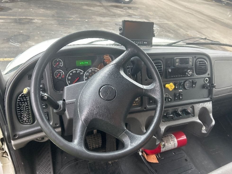 Medium Duty Box Truck-Light and Medium Duty Trucks-Freightliner-2019-M2-Lansing-MI-122,457\n\t\tmiles-$ 56,750 - Image 18