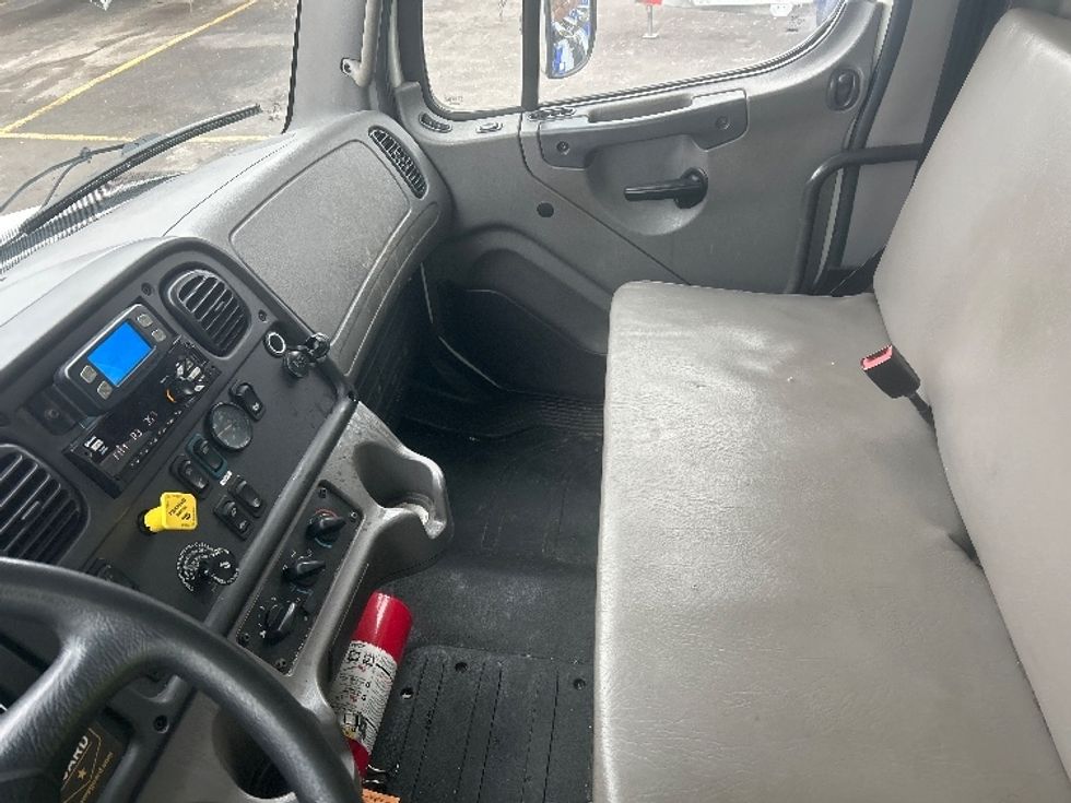 Medium Duty Box Truck-Light and Medium Duty Trucks-Freightliner-2019-M2-Lansing-MI-122,457\n\t\tmiles-$ 56,750 - Image 19
