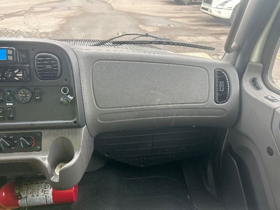 Medium Duty Box Truck-Light and Medium Duty Trucks-Freightliner-2019-M2-Lansing-MI-122,457\n\t\tmiles-$ 56,750 - Image 21