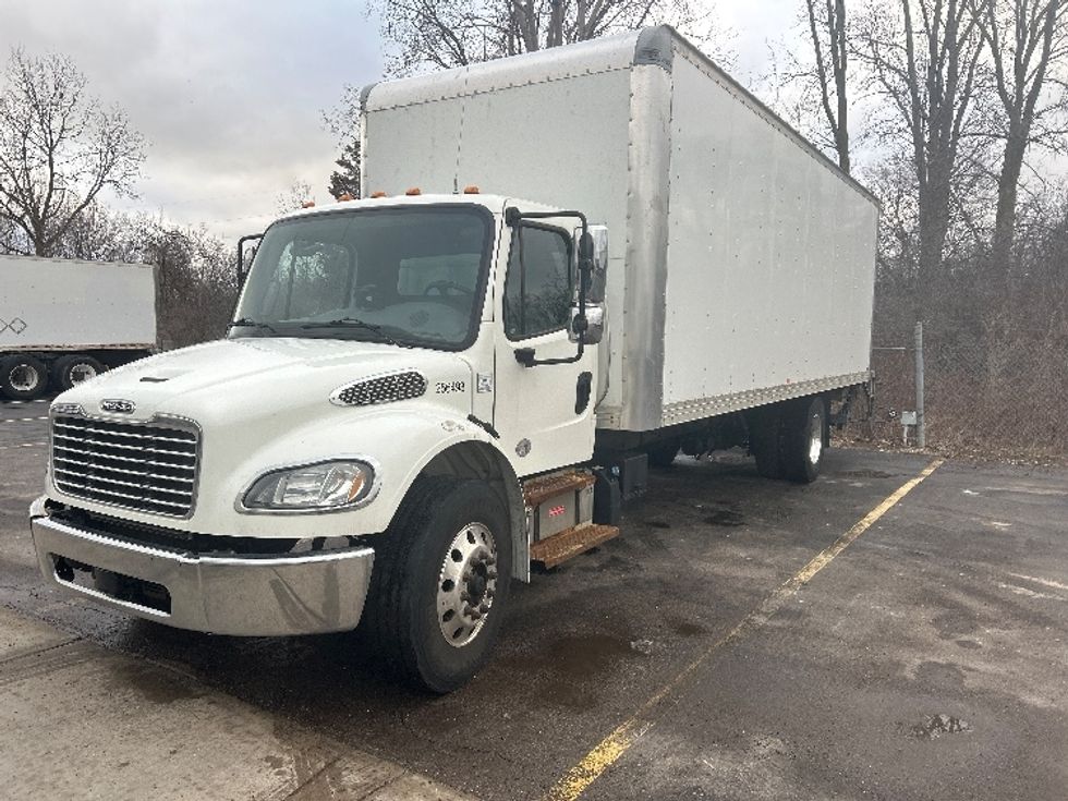 Medium Duty Box Truck-Light and Medium Duty Trucks-Freightliner-2019-M2-Lansing-MI-122,457\n\t\tmiles-$ 56,750 - Image 3