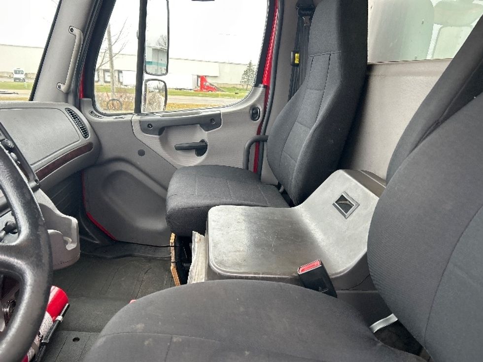 Medium Duty Box Truck-Light and Medium Duty Trucks-Freightliner-2019-M2-Lansing-MI-199,443\n\t\tmiles-$ 38,500 - Image 19