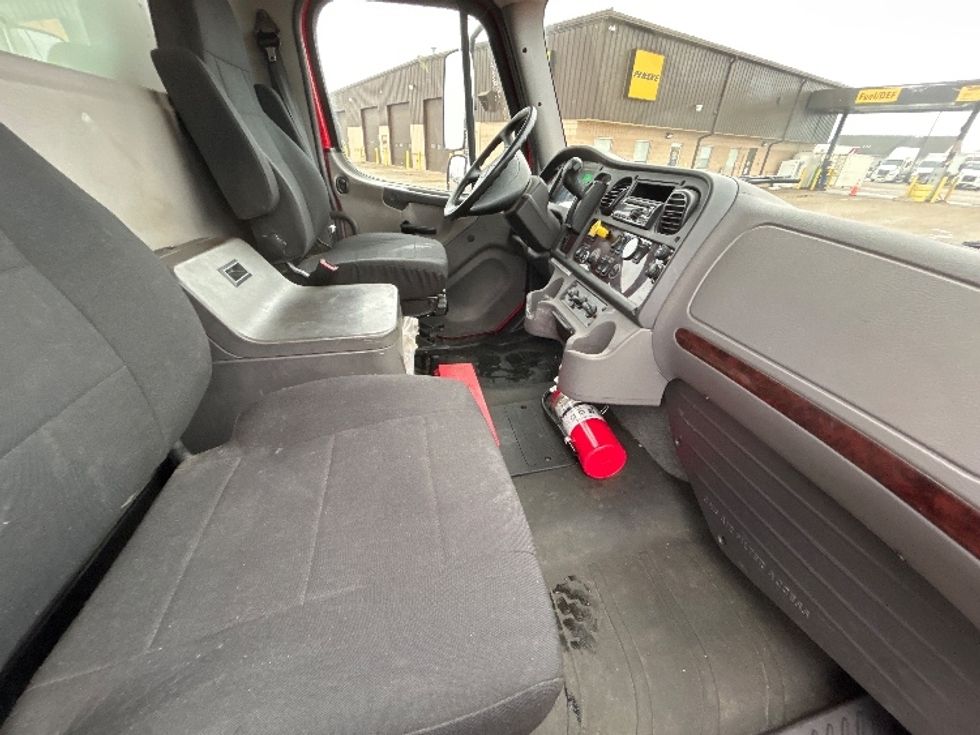 Medium Duty Box Truck-Light and Medium Duty Trucks-Freightliner-2019-M2-Lansing-MI-199,443\n\t\tmiles-$ 38,500 - Image 22