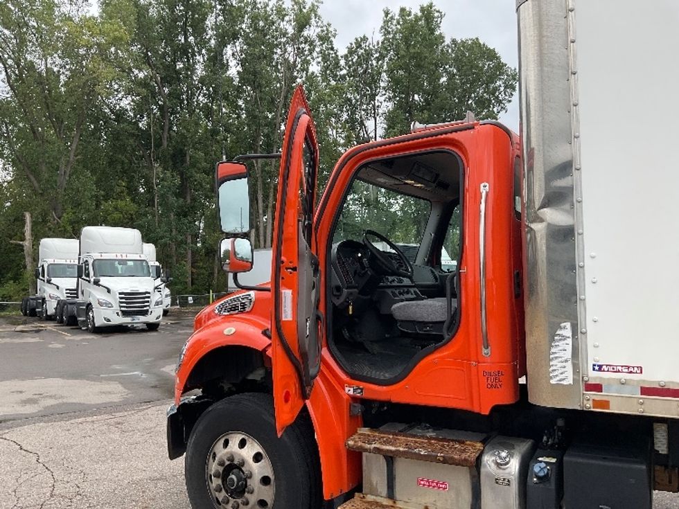 Medium Duty Box Truck-Light and Medium Duty Trucks-Freightliner-2019-M2-Lansing-MI-313,436\n\t\tmiles-$ 21,250 - Image 16