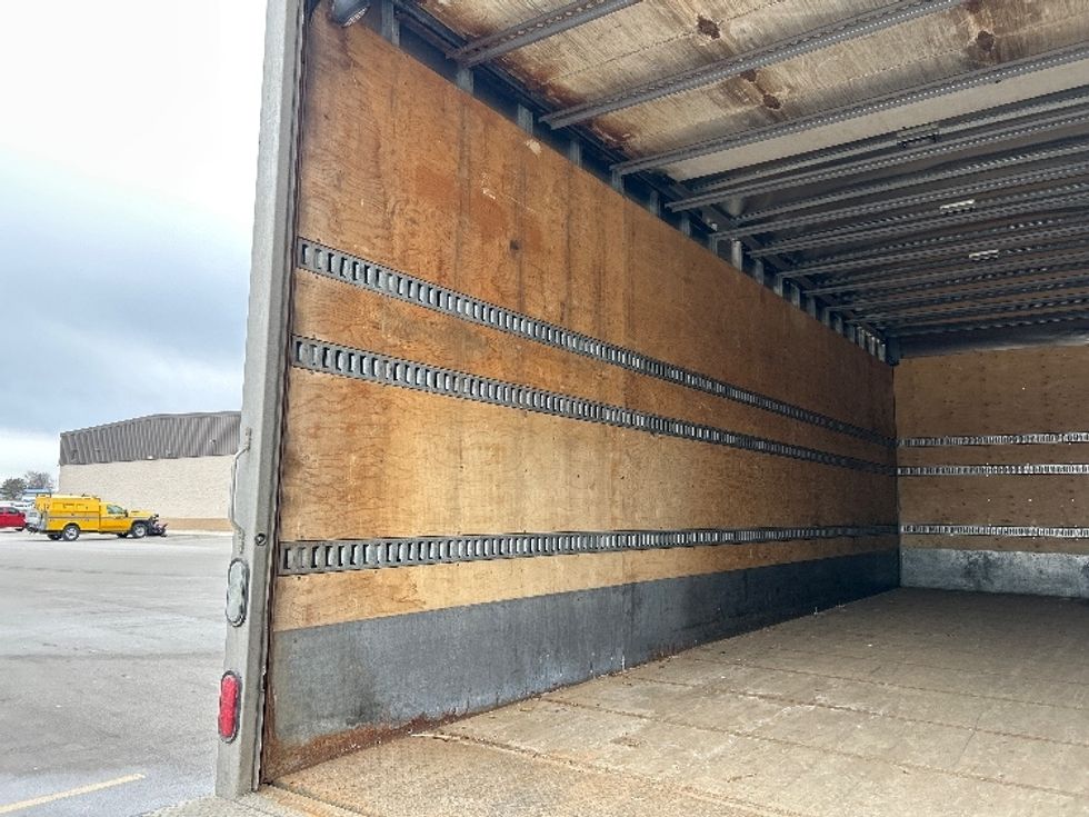Medium Duty Box Truck-Light and Medium Duty Trucks-Freightliner-2019-M2-Lansing-MI-368,223\n\t\tmiles-$ 21,500 - Image 11