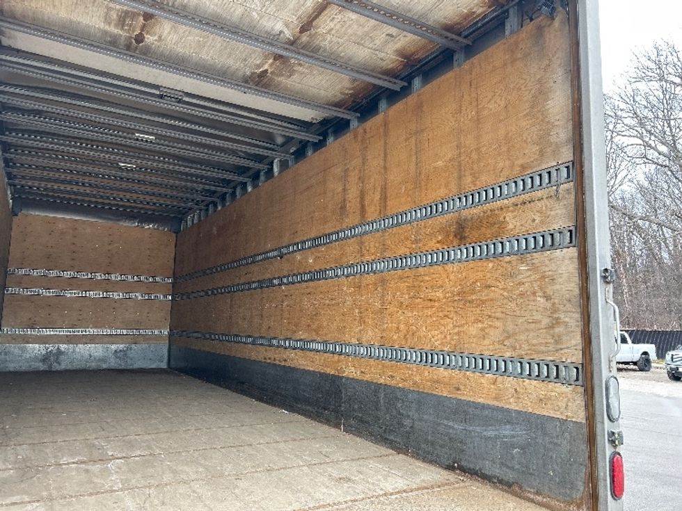Medium Duty Box Truck-Light and Medium Duty Trucks-Freightliner-2019-M2-Lansing-MI-368,223\n\t\tmiles-$ 21,500 - Image 12