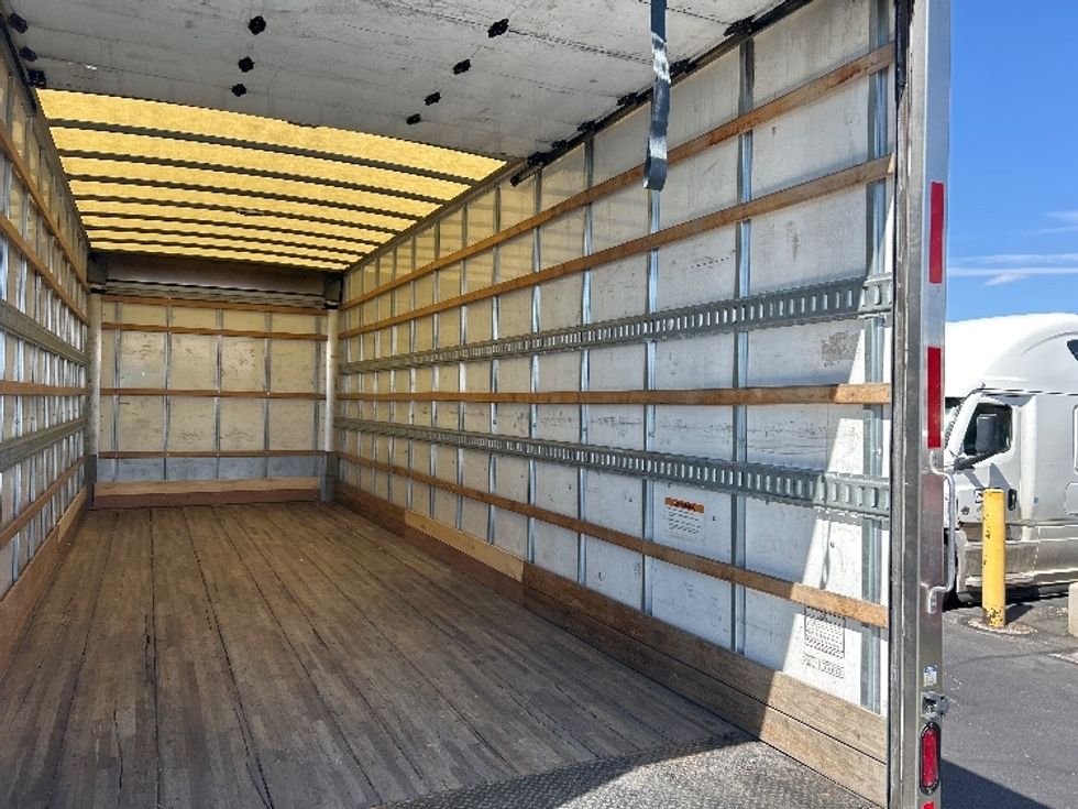 Medium Duty Box Truck-Light and Medium Duty Trucks-Freightliner-2019-M2-Las Vegas-NV-112,326\n\t\tmiles-$ 55,000 - Image 12