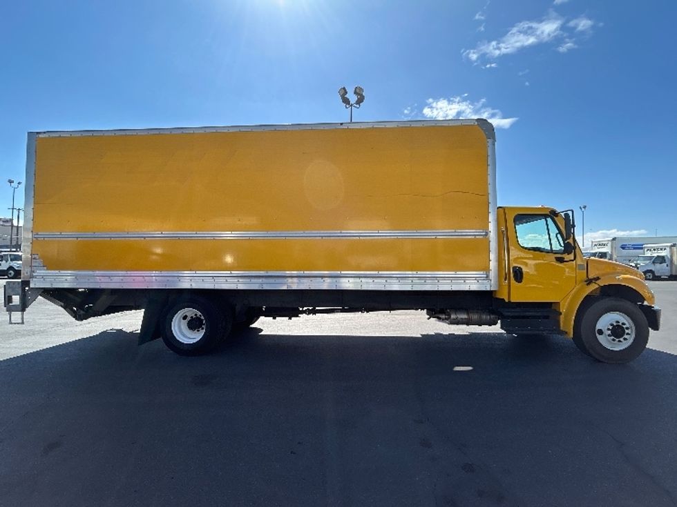 Medium Duty Box Truck-Light and Medium Duty Trucks-Freightliner-2019-M2-Las Vegas-NV-112,326\n\t\tmiles-$ 55,000 - Image 15
