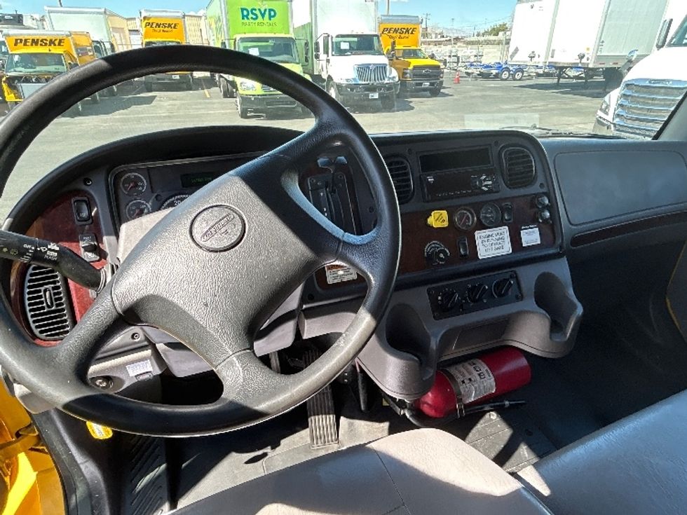 Medium Duty Box Truck-Light and Medium Duty Trucks-Freightliner-2019-M2-Las Vegas-NV-112,326\n\t\tmiles-$ 55,000 - Image 17