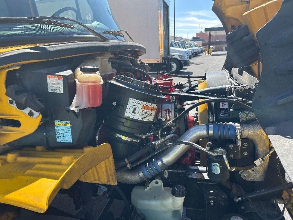 Medium Duty Box Truck-Light and Medium Duty Trucks-Freightliner-2019-M2-Las Vegas-NV-112,326\n\t\tmiles-$ 55,000 - Image 20