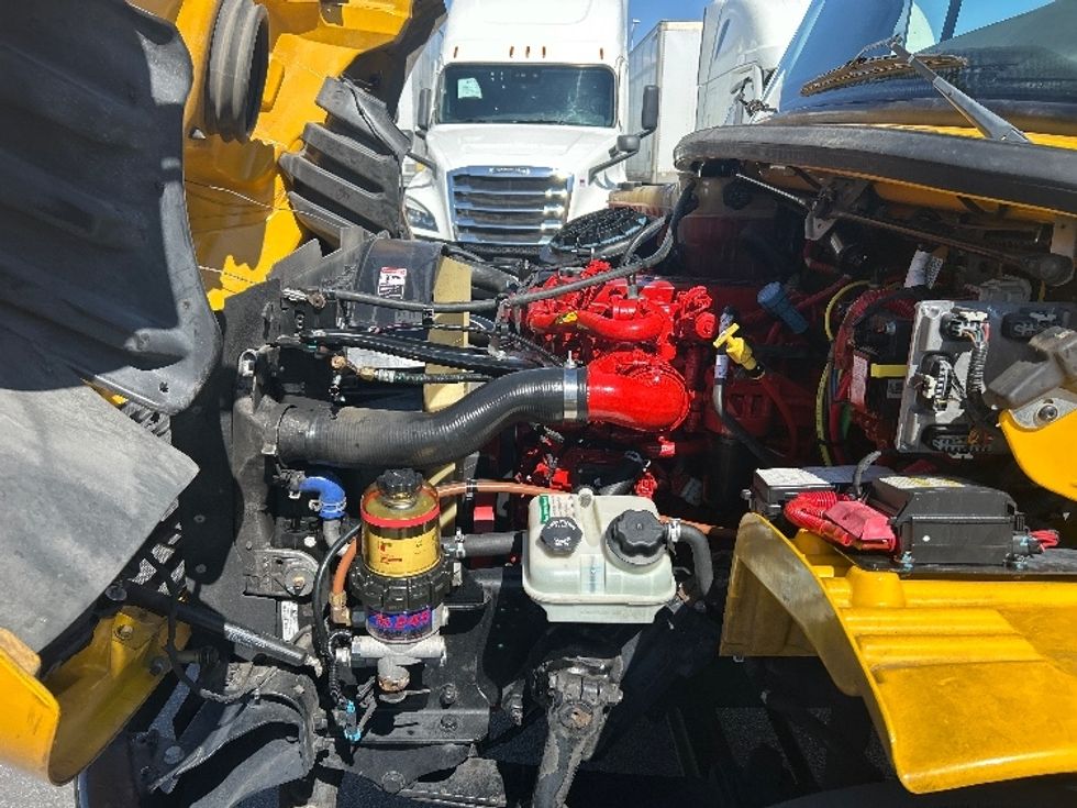 Medium Duty Box Truck-Light and Medium Duty Trucks-Freightliner-2019-M2-Las Vegas-NV-112,326\n\t\tmiles-$ 55,000 - Image 21