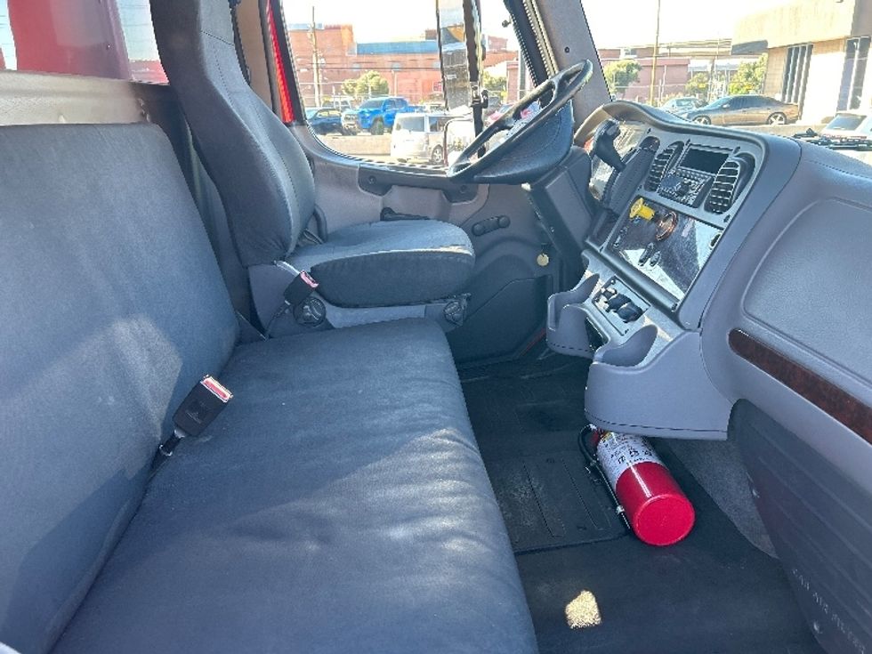 Medium Duty Box Truck-Light and Medium Duty Trucks-Freightliner-2019-M2-Las Vegas-NV-68,837\n\t\tmiles-$ 63,500 - Image 18