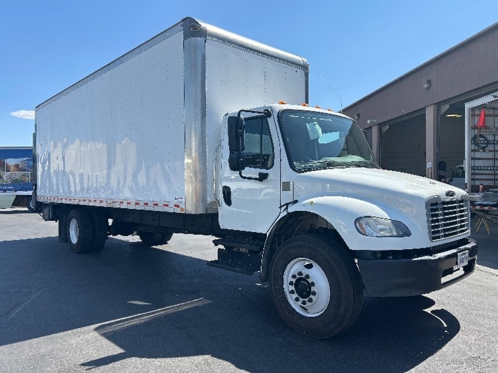 Medium Duty Box Truck-Light and Medium Duty Trucks-Freightliner-2019-M2-Las Vegas-NV-71,777\n\t\tmiles-$ 53,000 - Image 1