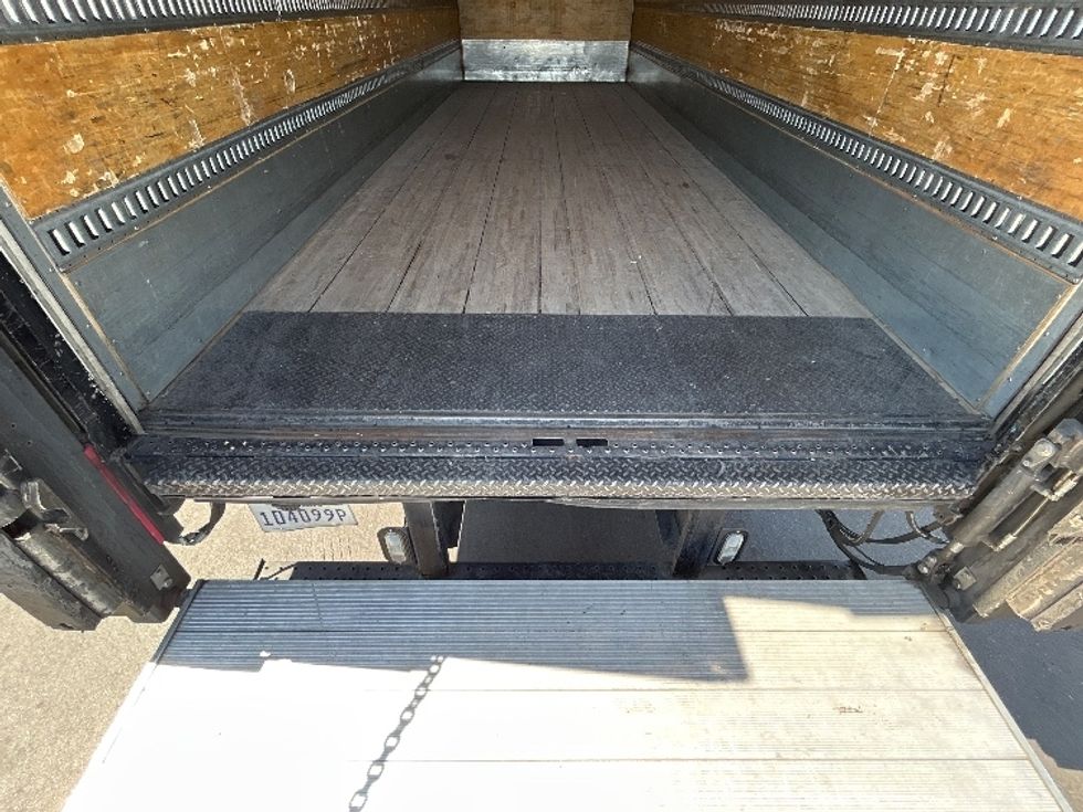 Medium Duty Box Truck-Light and Medium Duty Trucks-Freightliner-2019-M2-Las Vegas-NV-71,777\n\t\tmiles-$ 53,000 - Image 10
