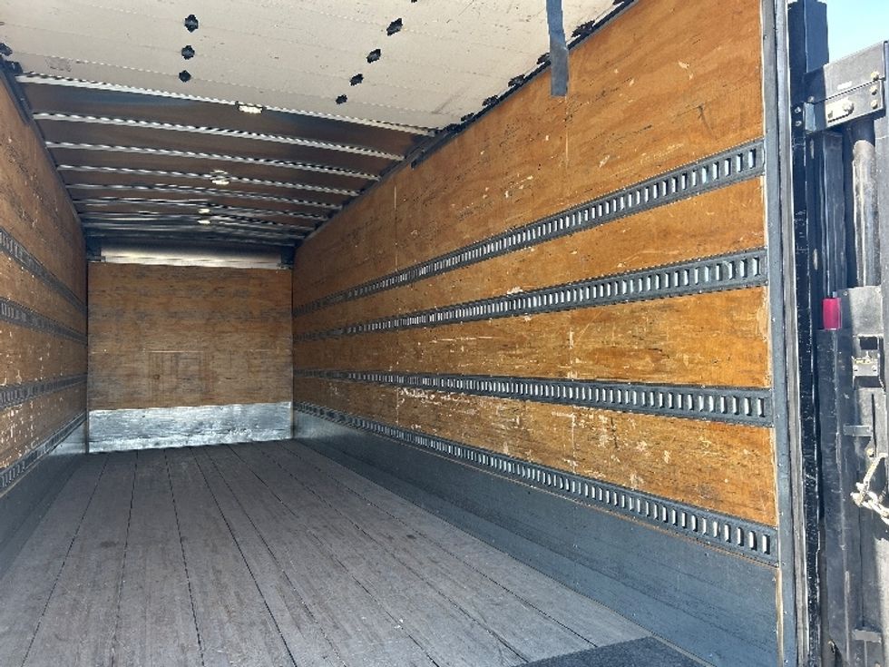 Medium Duty Box Truck-Light and Medium Duty Trucks-Freightliner-2019-M2-Las Vegas-NV-71,777\n\t\tmiles-$ 53,000 - Image 12