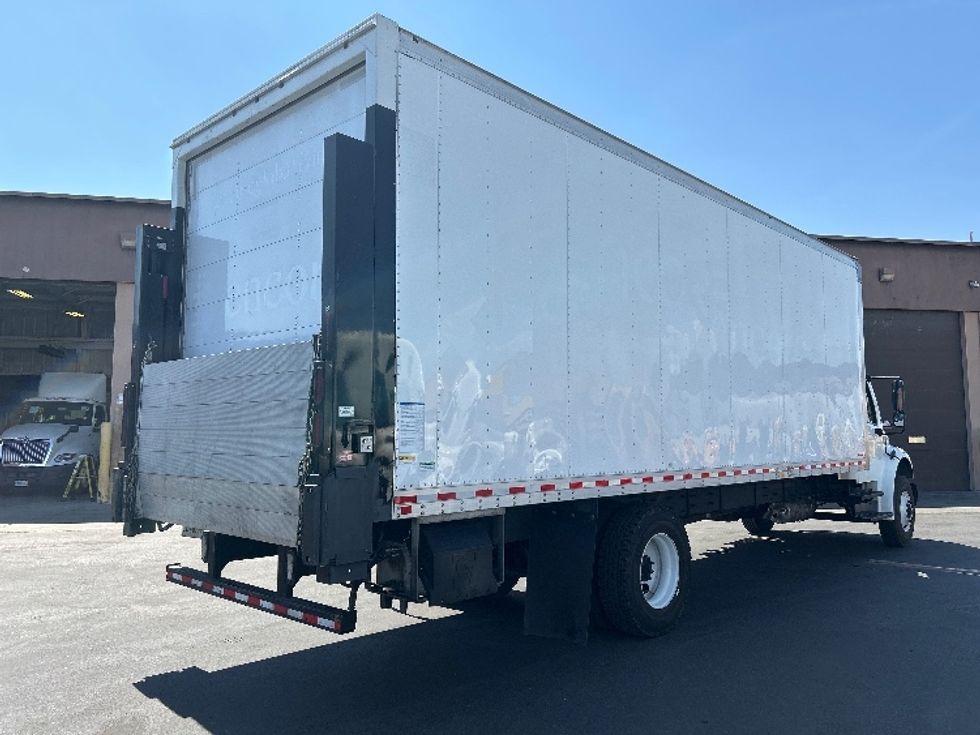 Medium Duty Box Truck-Light and Medium Duty Trucks-Freightliner-2019-M2-Las Vegas-NV-71,777\n\t\tmiles-$ 53,000 - Image 13
