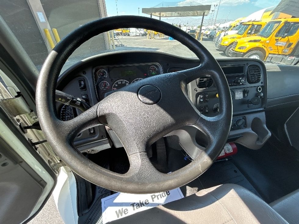 Medium Duty Box Truck-Light and Medium Duty Trucks-Freightliner-2019-M2-Las Vegas-NV-71,777\n\t\tmiles-$ 53,000 - Image 17
