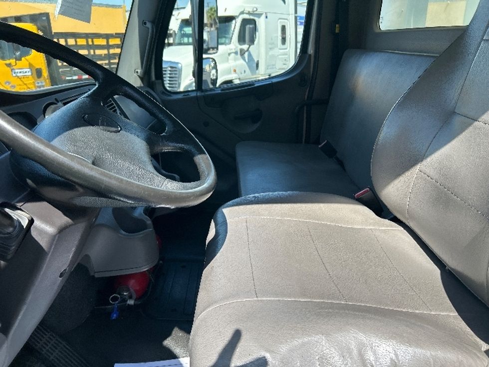 Medium Duty Box Truck-Light and Medium Duty Trucks-Freightliner-2019-M2-Las Vegas-NV-71,777\n\t\tmiles-$ 53,000 - Image 19