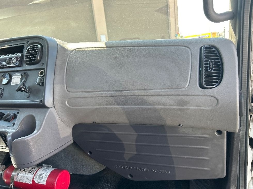 Medium Duty Box Truck-Light and Medium Duty Trucks-Freightliner-2019-M2-Las Vegas-NV-71,777\n\t\tmiles-$ 53,000 - Image 21